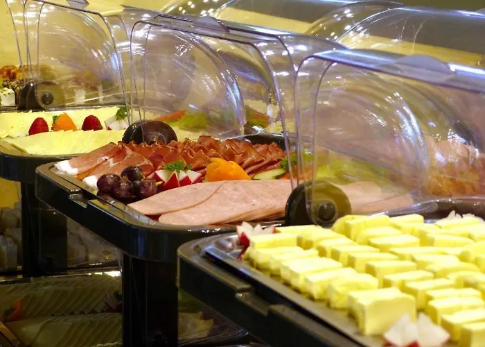 Хостел Gaestehaus Strandbake Куксхафен